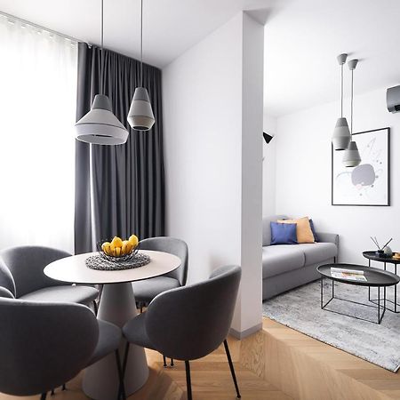 11 11 Apartment ザダル エクステリア 写真